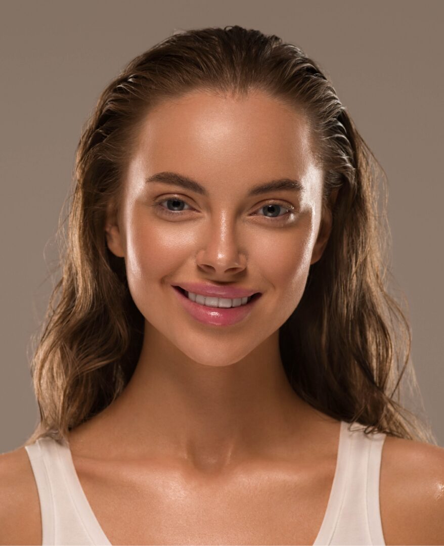beauty-woman-healthy-skin-natural-make-up-clean-fr-2022-01-29-07-01-15-utc
